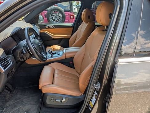 Used 2022 BMW X5 xDrive40i w/ Premium Package AWD/4WD image 9