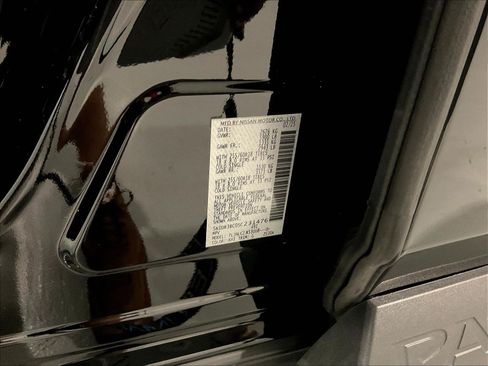 Used 2025 Nissan Pathfinder SV AWD/4WD image 19