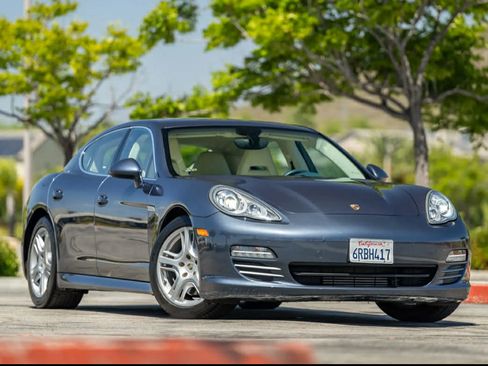Used 2011 Porsche Panamera 4S AWD/4WD image 3