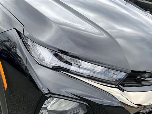 Used 2023 Chevrolet TrailBlazer RS w/ Technology Package image 32