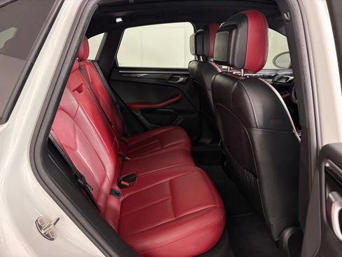 Used 2018 Porsche Macan AWD/4WD image 48