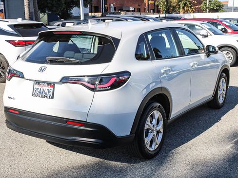 Certified 2023 Honda HR-V LX image 9