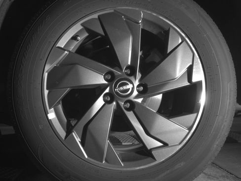 Used 2025 Nissan Rogue SV FWD image 14