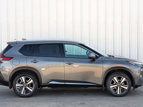 Used 2021 Nissan Rogue SL w/ Premium Package image 50