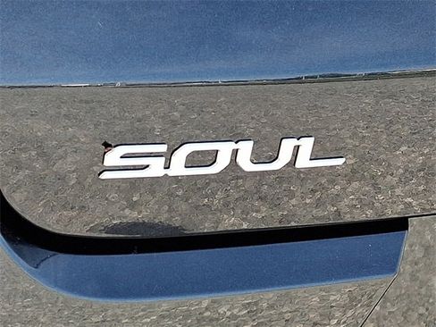 New 2025 Kia Soul LX w/ LX Technology Package image 15