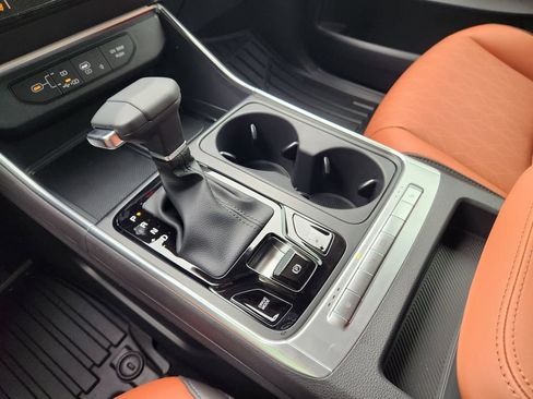 New 2026 Kia Carnival EX FWD image 17