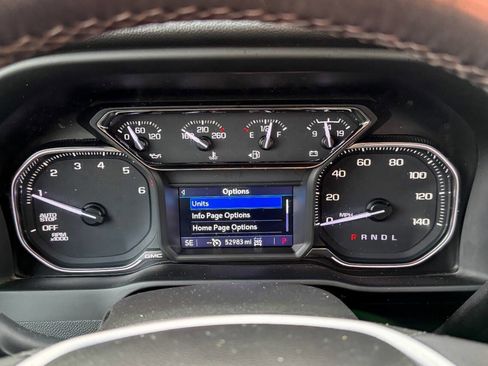 Used 2022 GMC Sierra 1500 SLT w/ SLT Premium Plus Package image 32