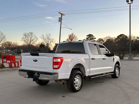 Used 2022 Ford F150 XL w/ Trailer Tow Package image 4
