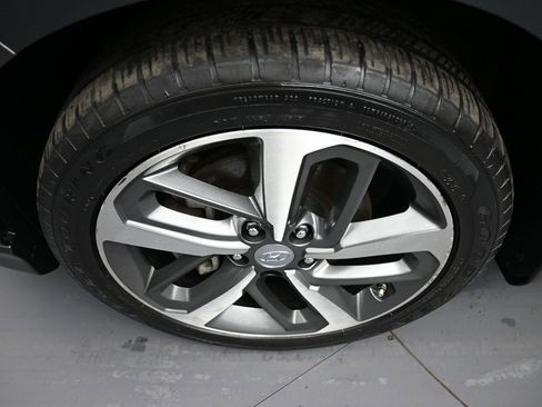 Used 2021 Hyundai Kona Limited image 14