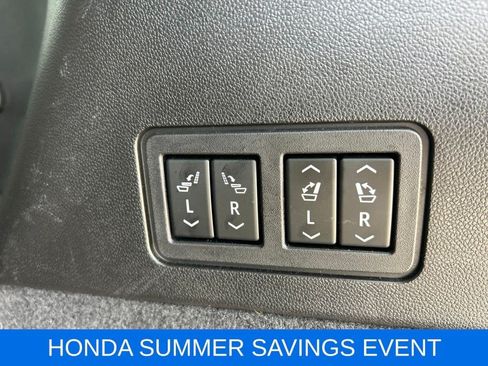 Used 2023 Cadillac XT6 Sport w/ Technology Package AWD/4WD image 13