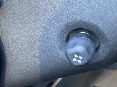 Certified 2024 Jeep Wagoneer Series II image 31