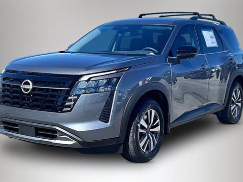 New 2026 Nissan Pathfinder SL FWD image 3