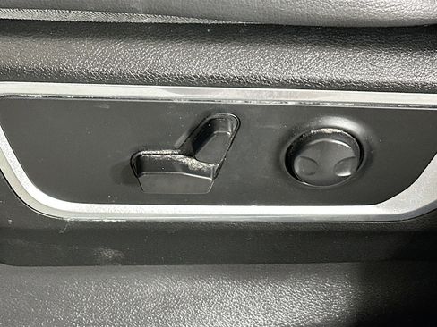 Used 2023 RAM 1500 Laramie image 13