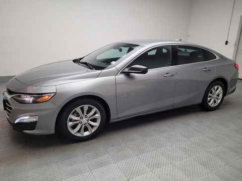 Used 2023 Chevrolet Malibu LT FWD image 2