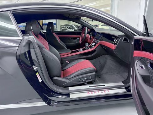 Used 2020 Bentley Continental GT AWD/4WD image 17