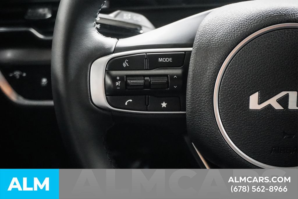 Used 2025 Kia Sportage EX FWD image 26