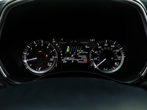 Used 2024 Toyota Highlander XLE image 19