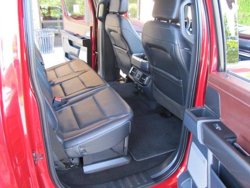 Used 2022 Ford F150 Lariat w/ Equipment Group 502A High AWD/4WD image 19