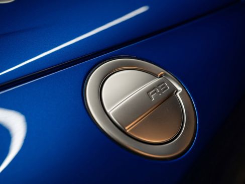 Used 2011 Audi R8 V10 image 25