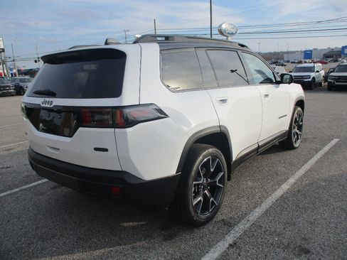New 2026 Jeep Cherokee Overland w/ Advanced Pro Tech Group AWD/4WD image 21