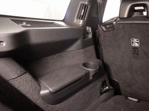 Certified 2022 Volvo XC90 T6 Momentum w/ Protection Package image 20