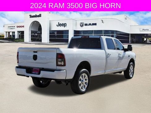 Used 2024 RAM 3500 Big Horn w/ Night Edition AWD/4WD image 7
