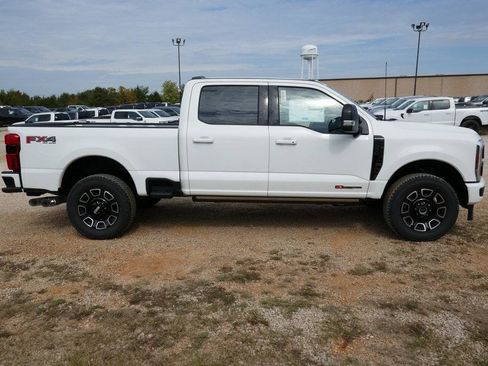 New 2026 Ford F250 Platinum image 3