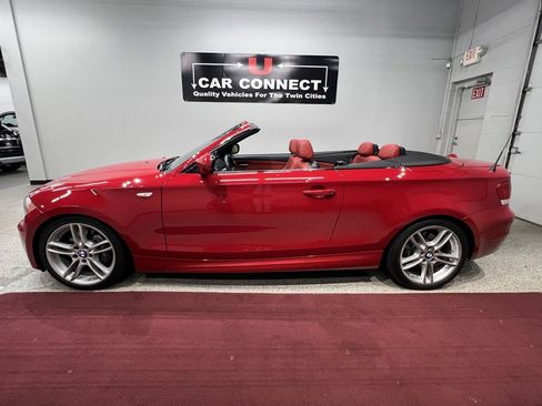 Used 2010 BMW 135i Convertible w/ Premium Pkg image 22