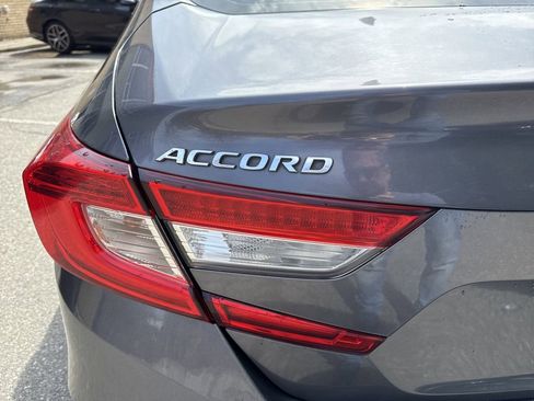 Used 2018 Honda Accord EX-L image 32