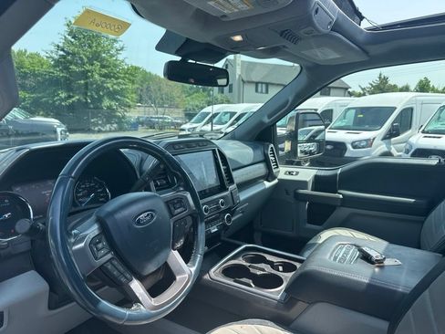Used 2022 Ford F350 Limited w/ FX4 Off-Road Package AWD/4WD image 14