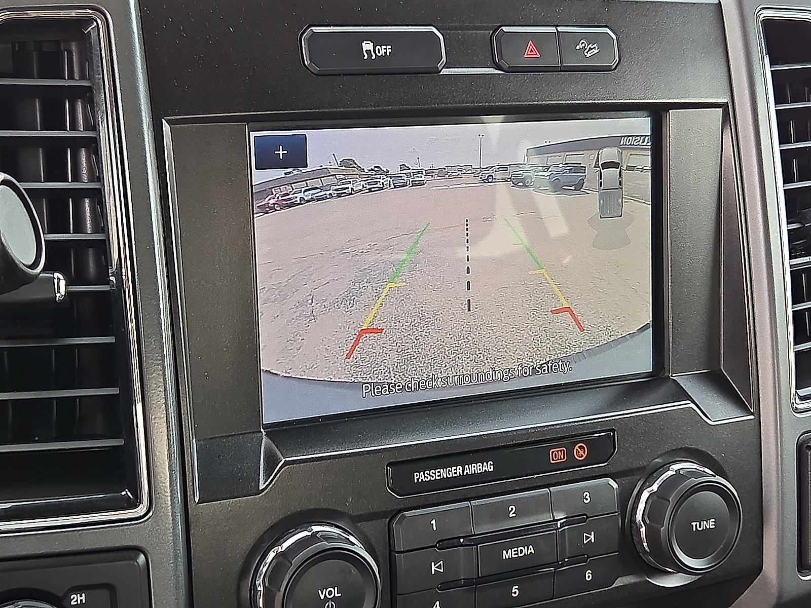 Used 2022 Ford F250 XLT w/ Black Appearance Package AWD/4WD image 20