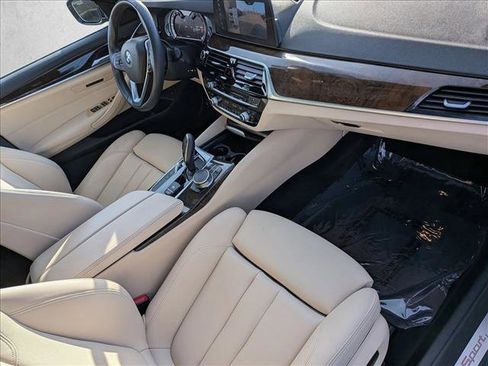 Used 2018 BMW 530i image 26