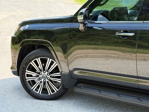 New 2026 Lexus LX 700h Luxury AWD/4WD image 8