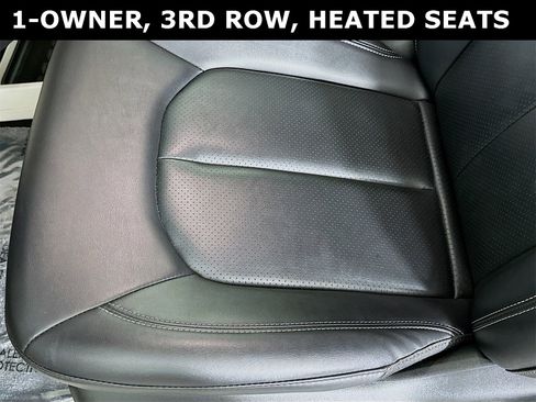 Used 2024 Chrysler Pacifica Touring-L image 19