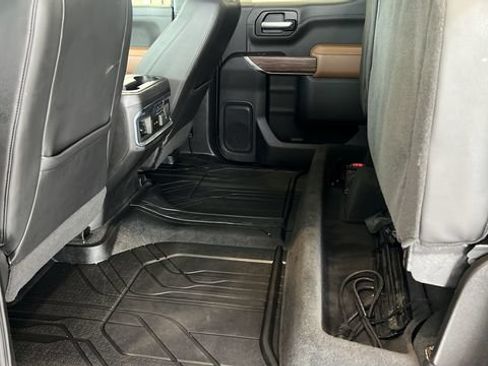 Used 2020 Chevrolet Silverado 1500 High Country w/ Technology Package AWD/4WD image 22