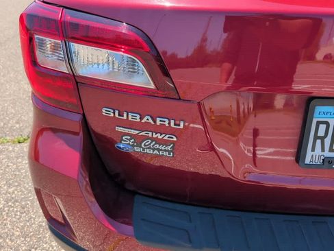 Used 2017 Subaru Outback 2.5i Limited AWD/4WD image 6