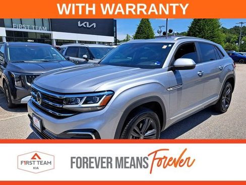 Used 2021 Volkswagen Atlas Cross Sport SE w/ Panoramic Sunroof Package FWD image 1