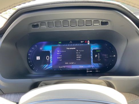 Used 2023 Volvo XC90 T8 Ultimate w/ Lounge Package AWD/4WD image 53
