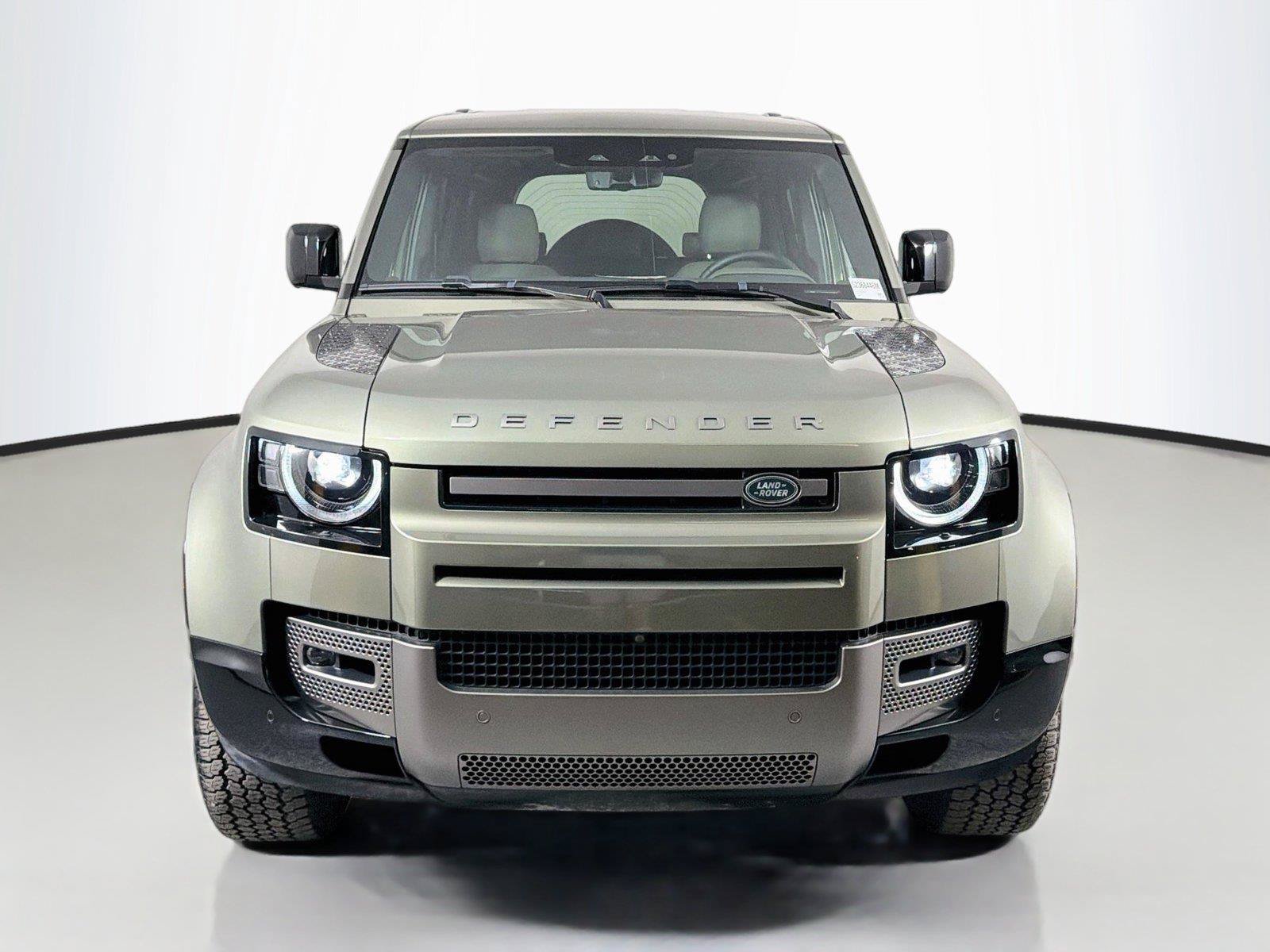 Certified 2025 Land Rover Defender 110 X-Dynamic SE AWD/4WD image 2