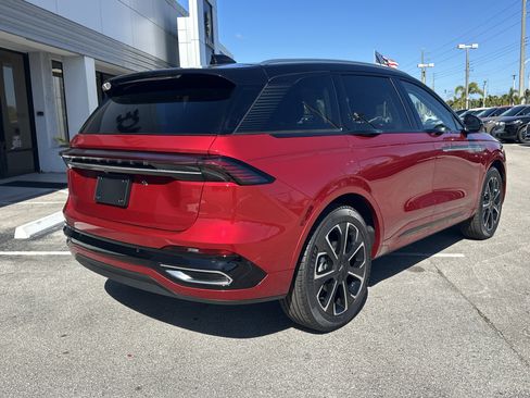 New 2026 Lincoln Nautilus Reserve image 6