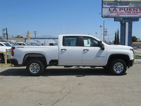 Used 2021 Chevrolet Silverado 2500 W/T image 2