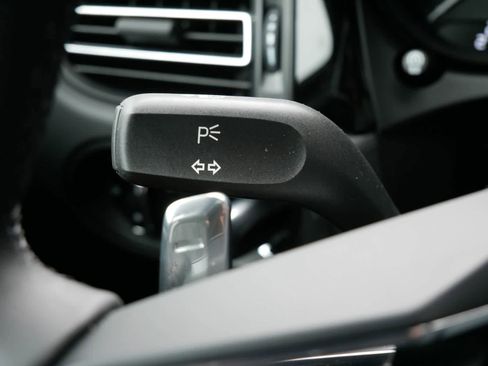 New 2025 Porsche Macan S image 19