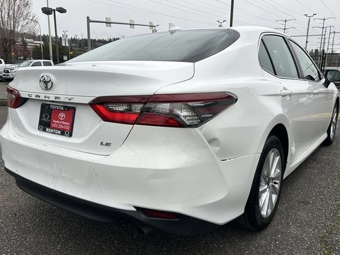 Certified 2021 Toyota Camry LE image 5
