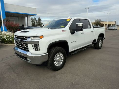 Used 2023 Chevrolet Silverado 2500 LTZ w/ LTZ Convenience Package image 3