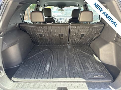 Used 2022 Chevrolet Equinox RS w/ LPO, Floor Liner Package FWD image 13