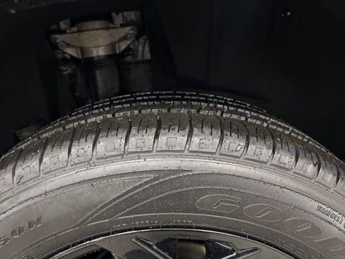 Used 2022 Toyota RAV4 XSE image 8