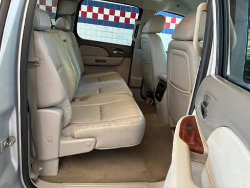 Used 2011 Chevrolet Silverado 2500 LTZ w/ Suspension Package, Off-Road image 14