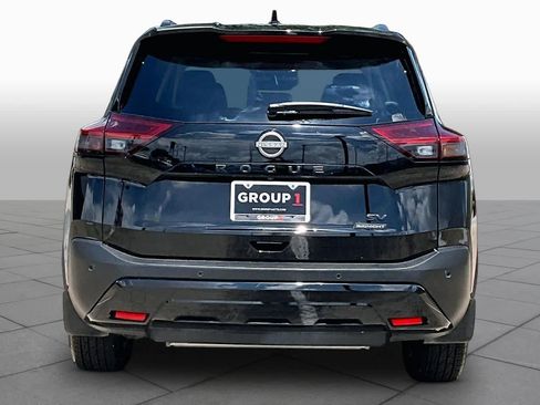 Certified 2023 Nissan Rogue SV w/ SV Premium B Package FWD image 5
