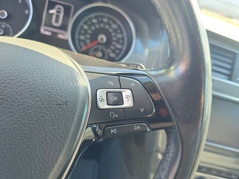 Used 2017 Volkswagen Golf Alltrack S image 31