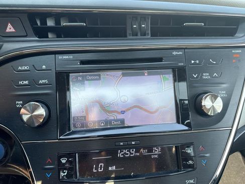 Used 2018 Toyota Avalon XLE Premium image 24